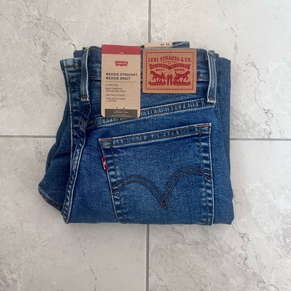 Levi’s Wedgie Straight Jeans - New with tags